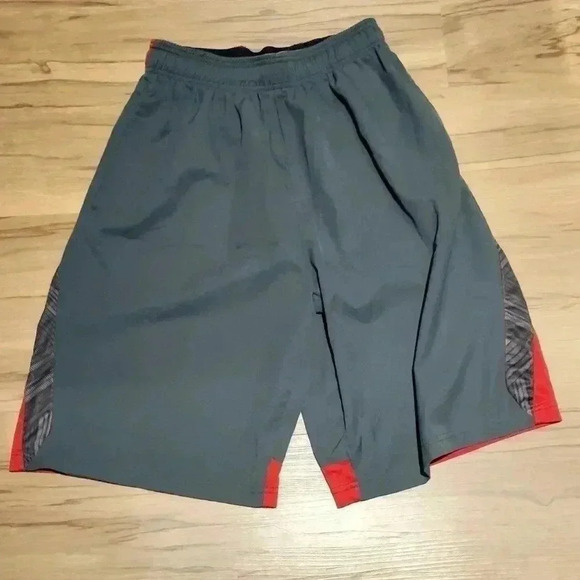 Reebok Shorts Size Small/CH - Picture 1 of 6